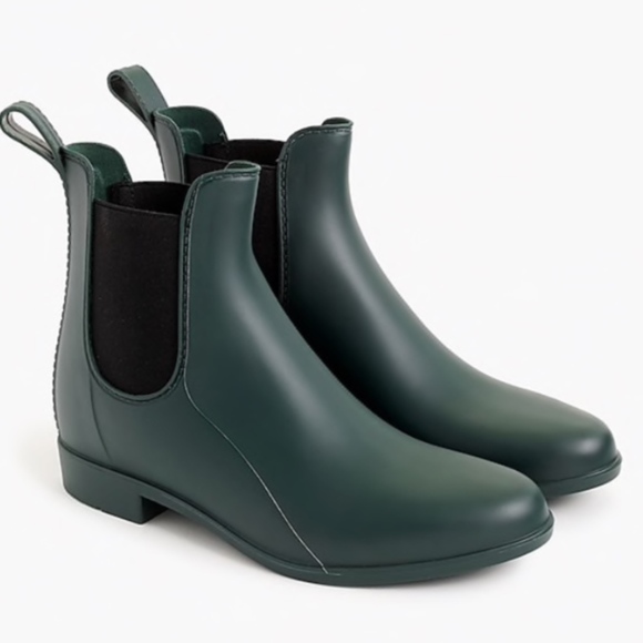 J. Crew Factory Shoes - JCREW Size 8 Green Chelsea Rain Boots